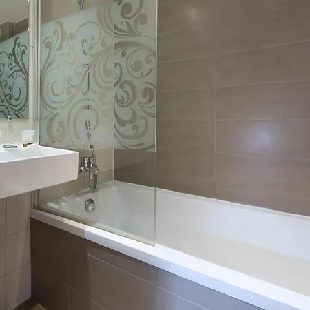 Le Compostelle Hotel 3*