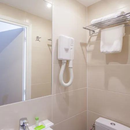 Hotel Le Compostelle Paris