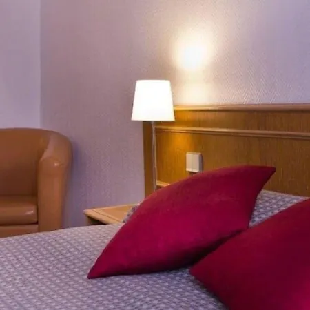 Le Compostelle 3* Paris
