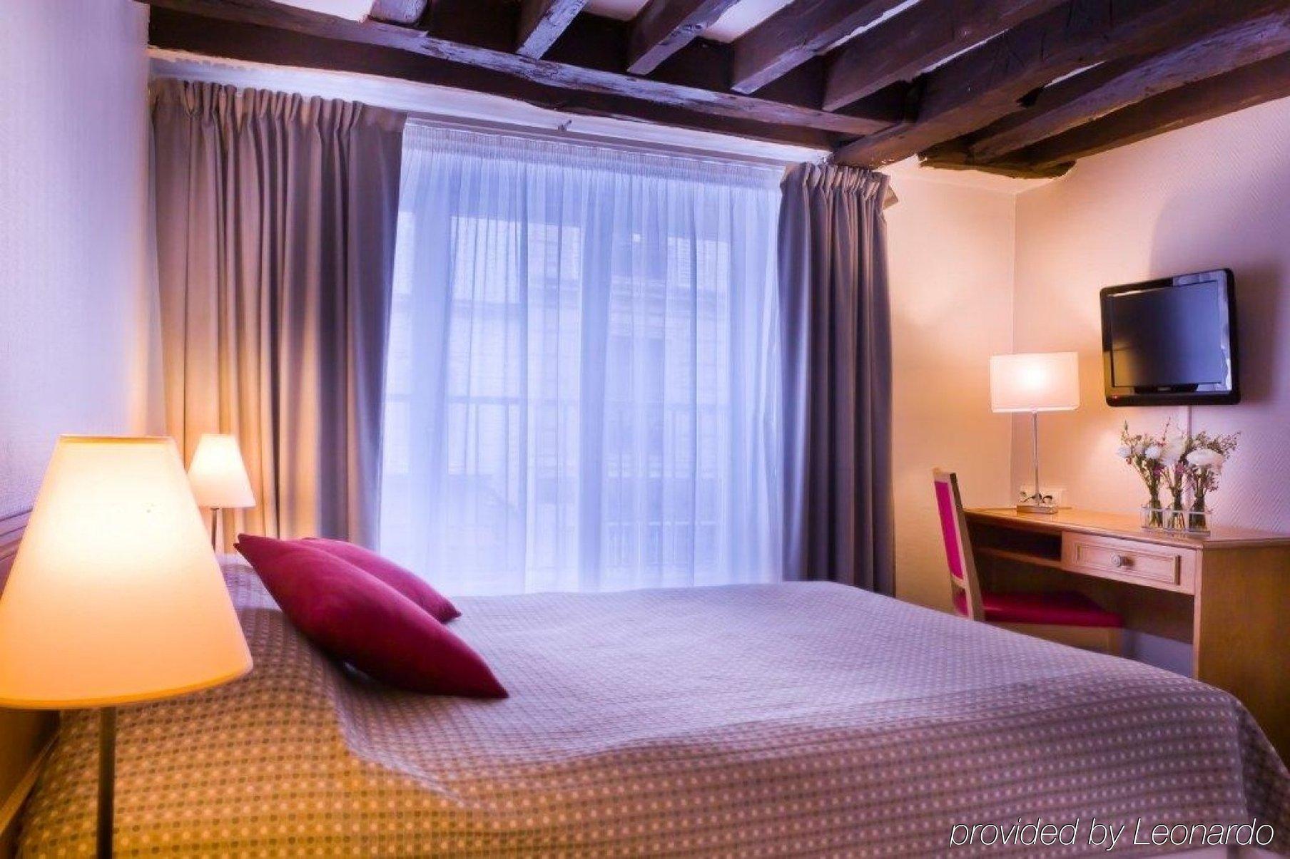 Hotel Le Compostelle Parigi